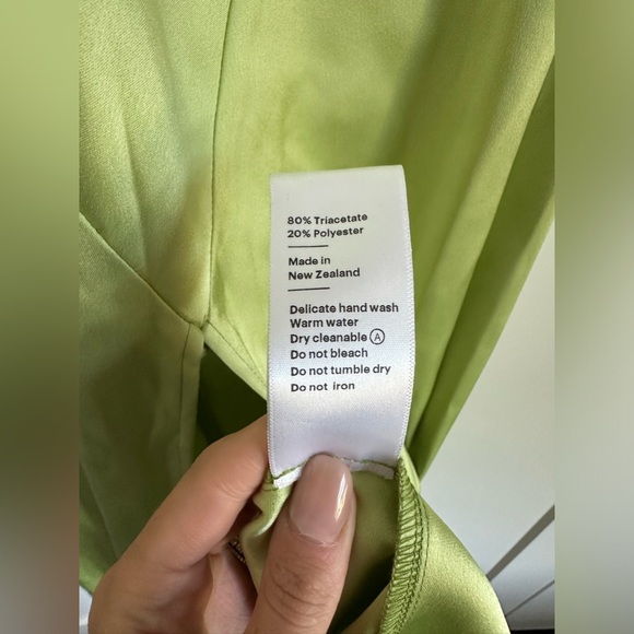 NWT Paris Georgia Bettina split midi dress in pistachio green - Picture 5 of 6